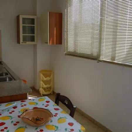 בית נופש Casa La Serricella - Monte סנטה צזריה טרמה